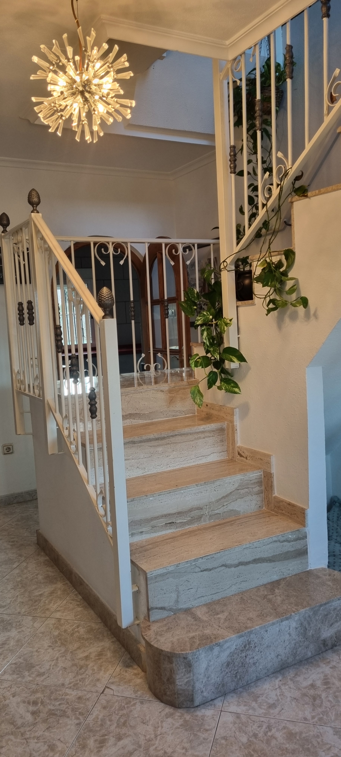 Unieke luxe villa met gastenverblijf en privézwembad te koop in Hondón de los Frailes