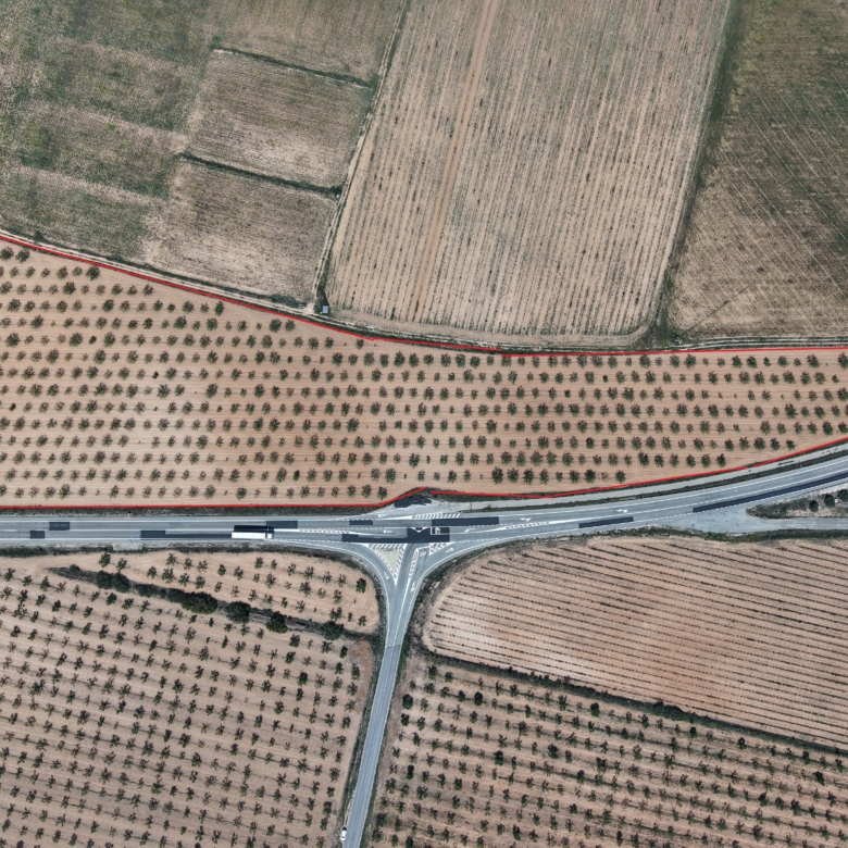 Bouwperceel te koop tussen Yecla & Pinoso: 38.802 m² met amandelbomen
