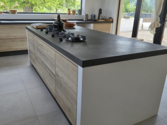 B&B te koop in Almansa: Unieke Off-grid Finca met Toeristische Licentie