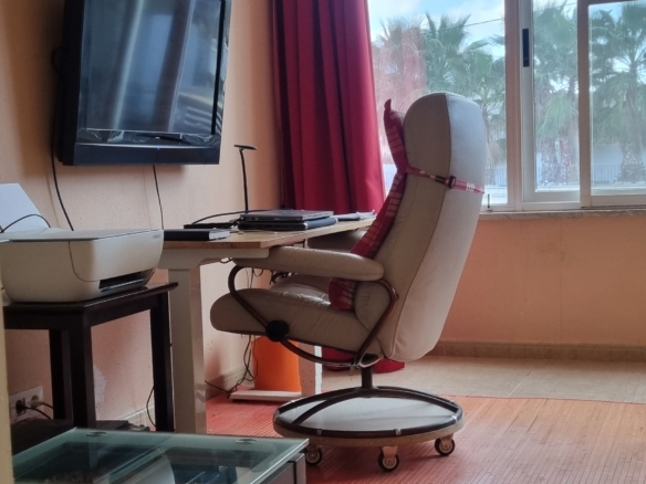 Unieke luxe villa met gastenverblijf en privézwembad te koop in Hondón de los Frailes
