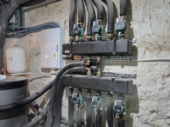 B&B te koop in Almansa: Unieke Off-grid Finca met Toeristische Licentie