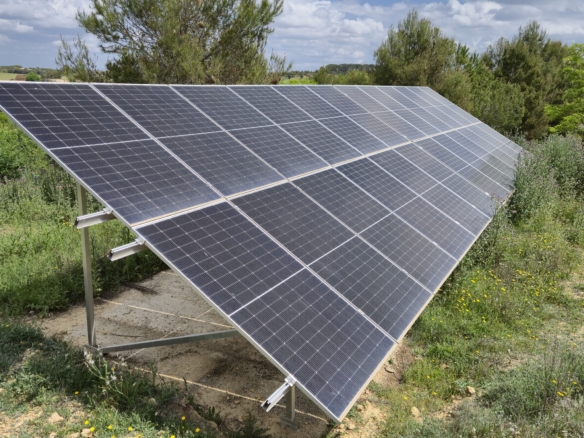 B&B te koop in Almansa: Unieke Off-grid Finca met Toeristische Licentie
