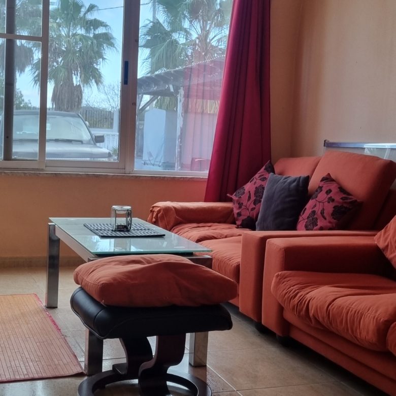 Unieke luxe villa met gastenverblijf en privézwembad te koop in Hondón de los Frailes