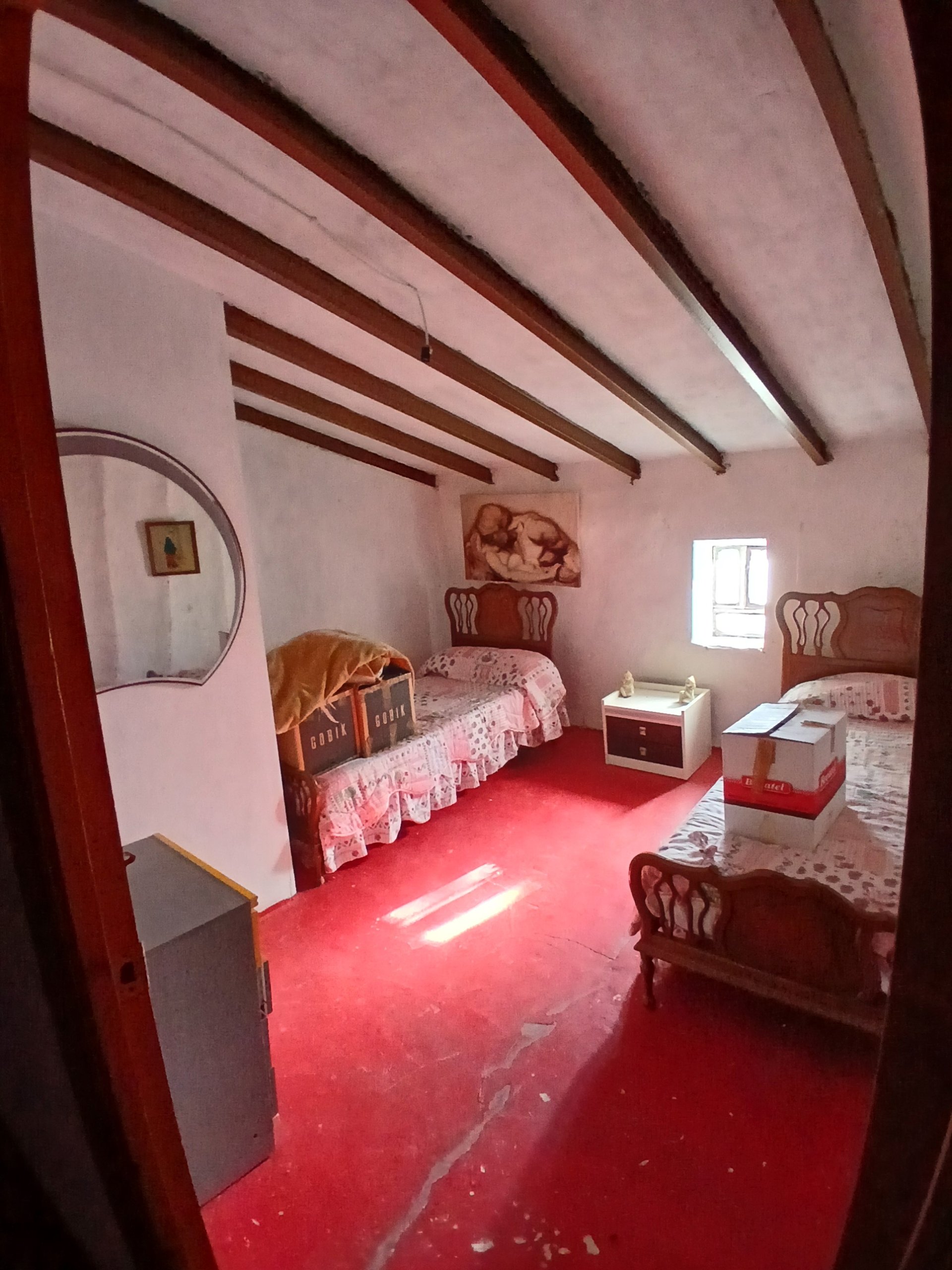 Exclusieve Off-Grid Finca met Gigantisch Perceel & Zwembad in Caudete