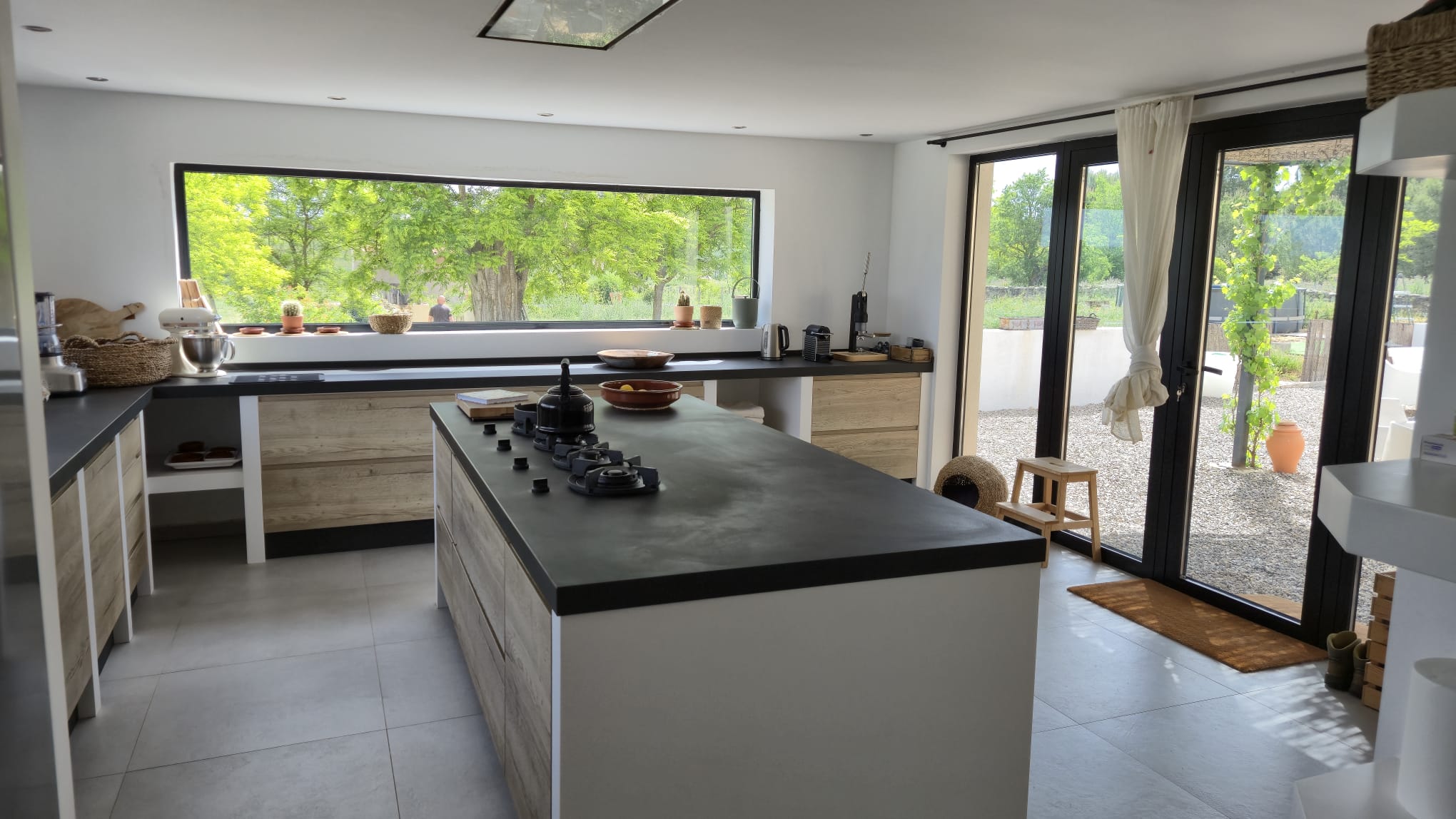 B&B te koop in Almansa: Unieke Off-grid Finca met Toeristische Licentie