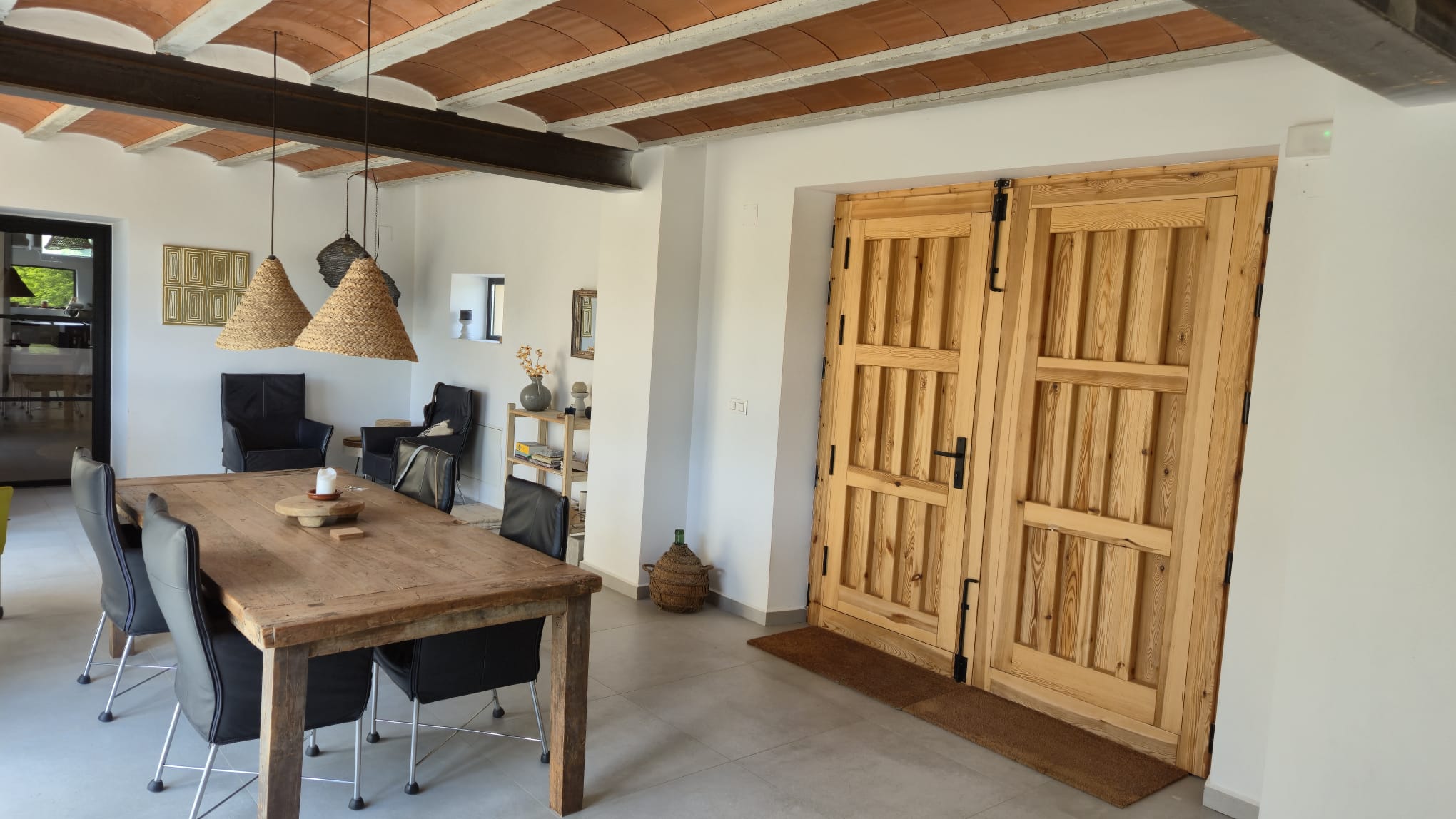 B&B te koop in Almansa: Unieke Off-grid Finca met Toeristische Licentie