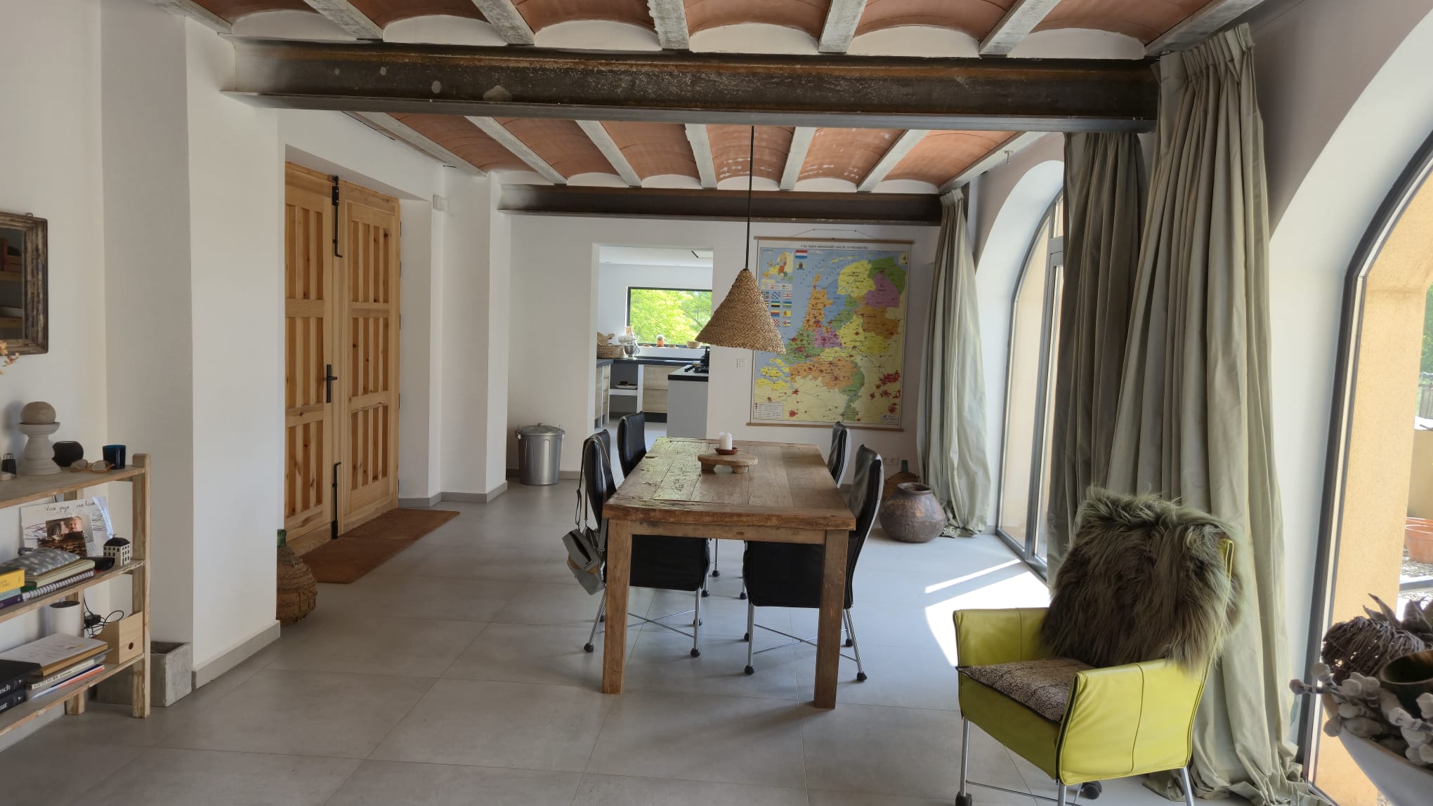 B&B te koop in Almansa: Unieke Off-grid Finca met Toeristische Licentie
