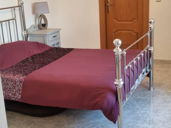 Unieke luxe villa met gastenverblijf en privézwembad te koop in Hondón de los Frailes