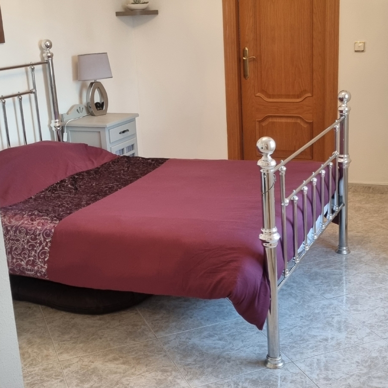 Unieke luxe villa met gastenverblijf en privézwembad te koop in Hondón de los Frailes