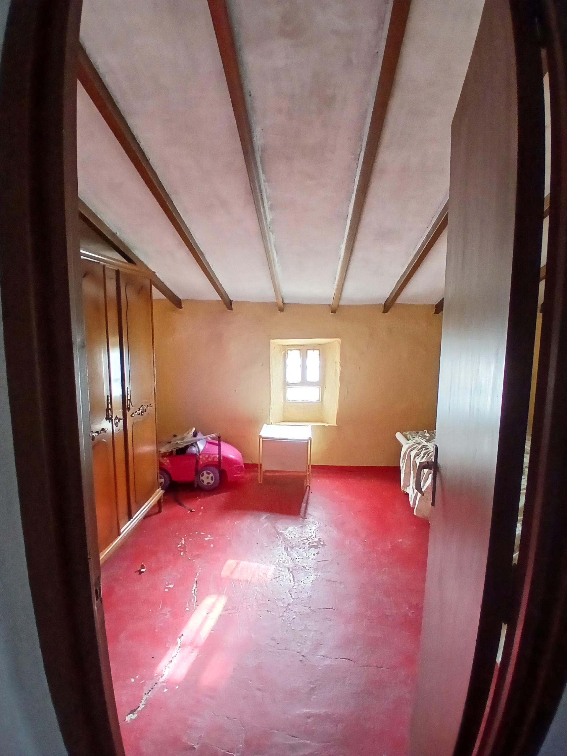 Exclusieve Off-Grid Finca met Gigantisch Perceel & Zwembad in Caudete