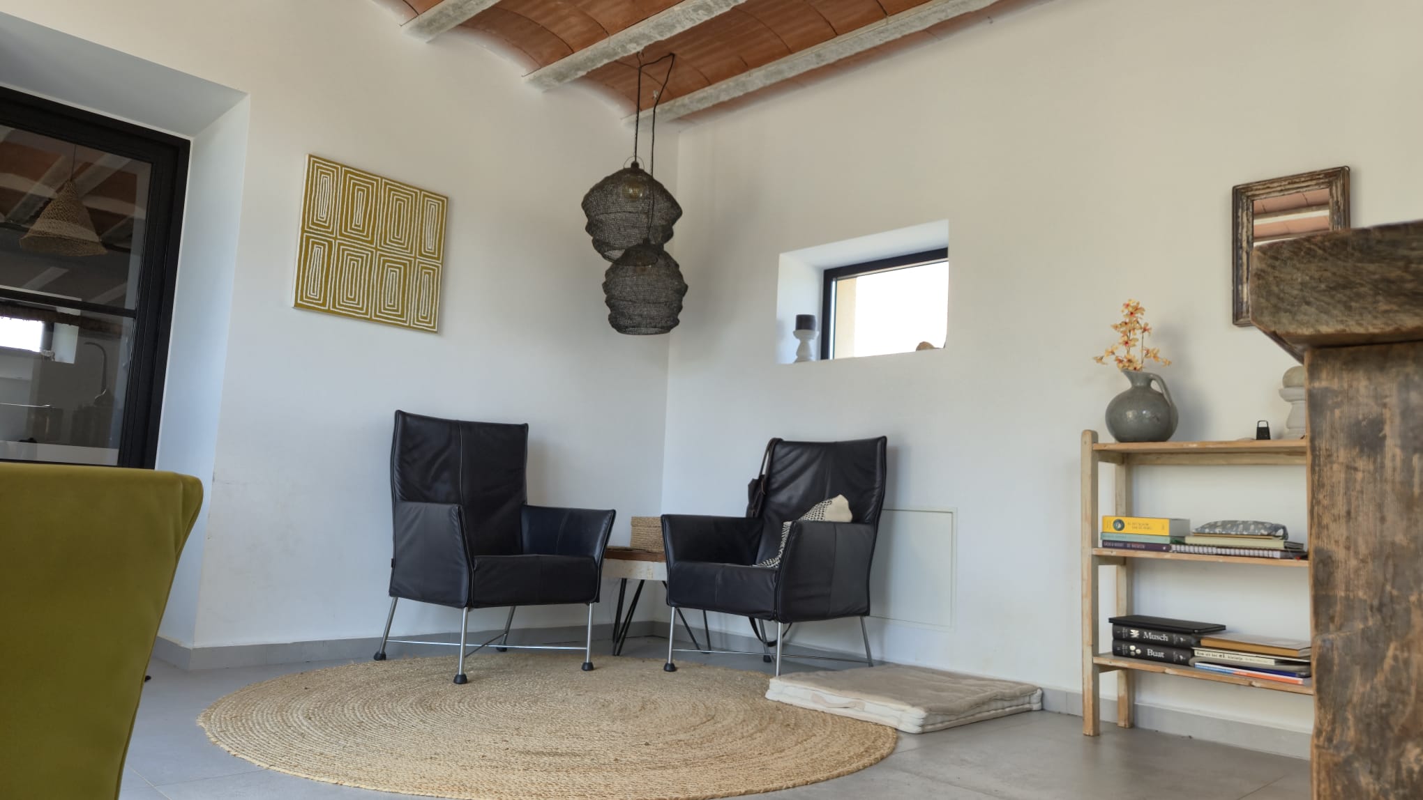 B&B te koop in Almansa: Unieke Off-grid Finca met Toeristische Licentie