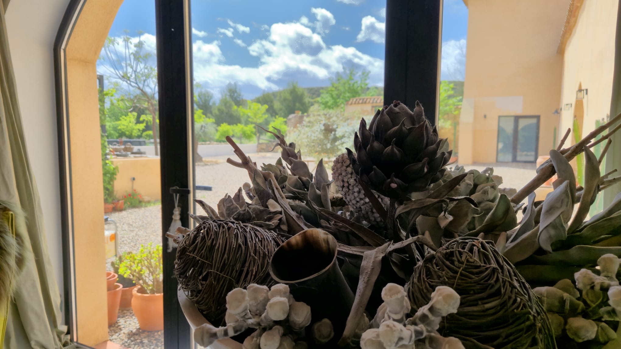 B&B te koop in Almansa: Unieke Off-grid Finca met Toeristische Licentie