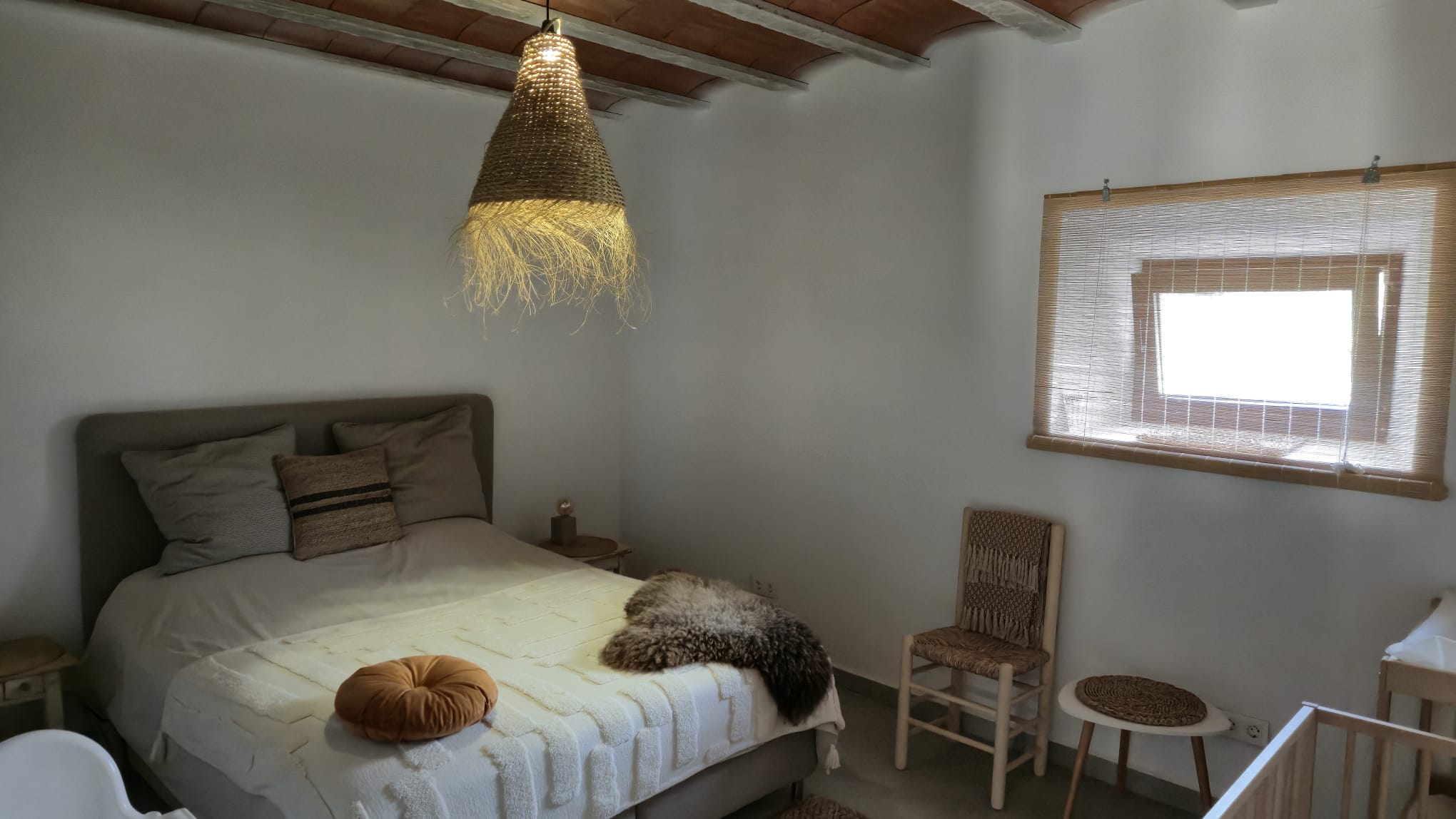B&B te koop in Almansa: Unieke Off-grid Finca met Toeristische Licentie