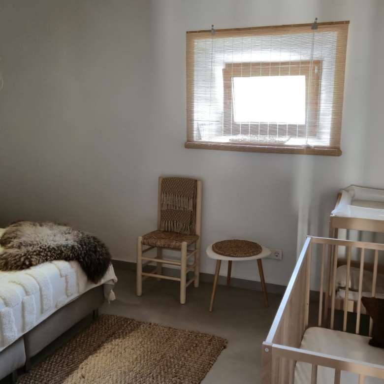B&B te koop in Almansa: Unieke Off-grid Finca met Toeristische Licentie