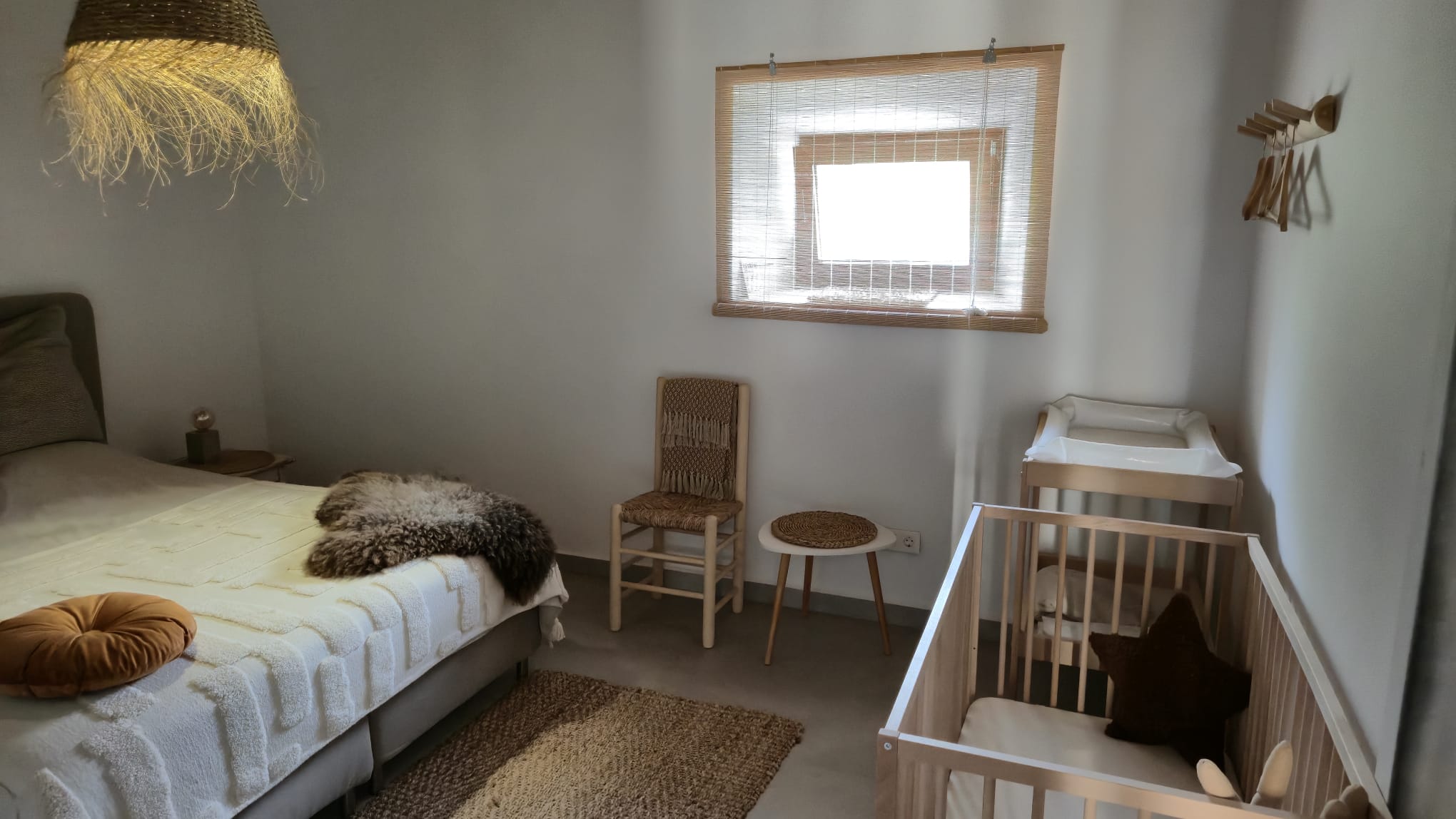 B&B te koop in Almansa: Unieke Off-grid Finca met Toeristische Licentie
