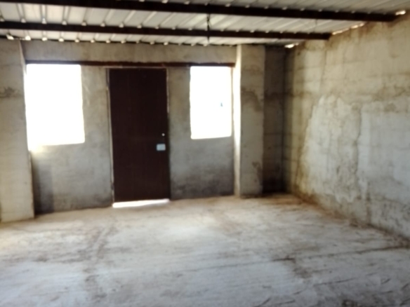 Casita met potentieel in Caudete: Uw eigen off-grid project op 2.100 m²