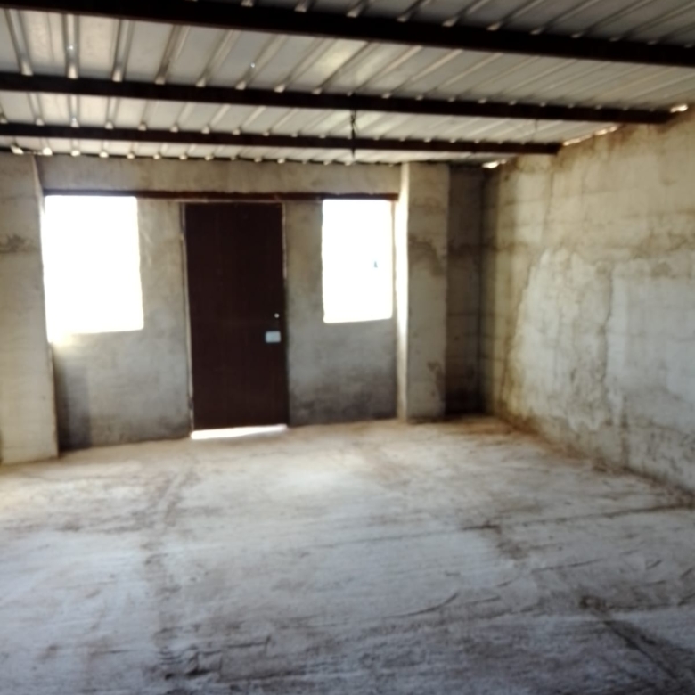 Casita met potentieel in Caudete: Uw eigen off-grid project op 2.100 m²