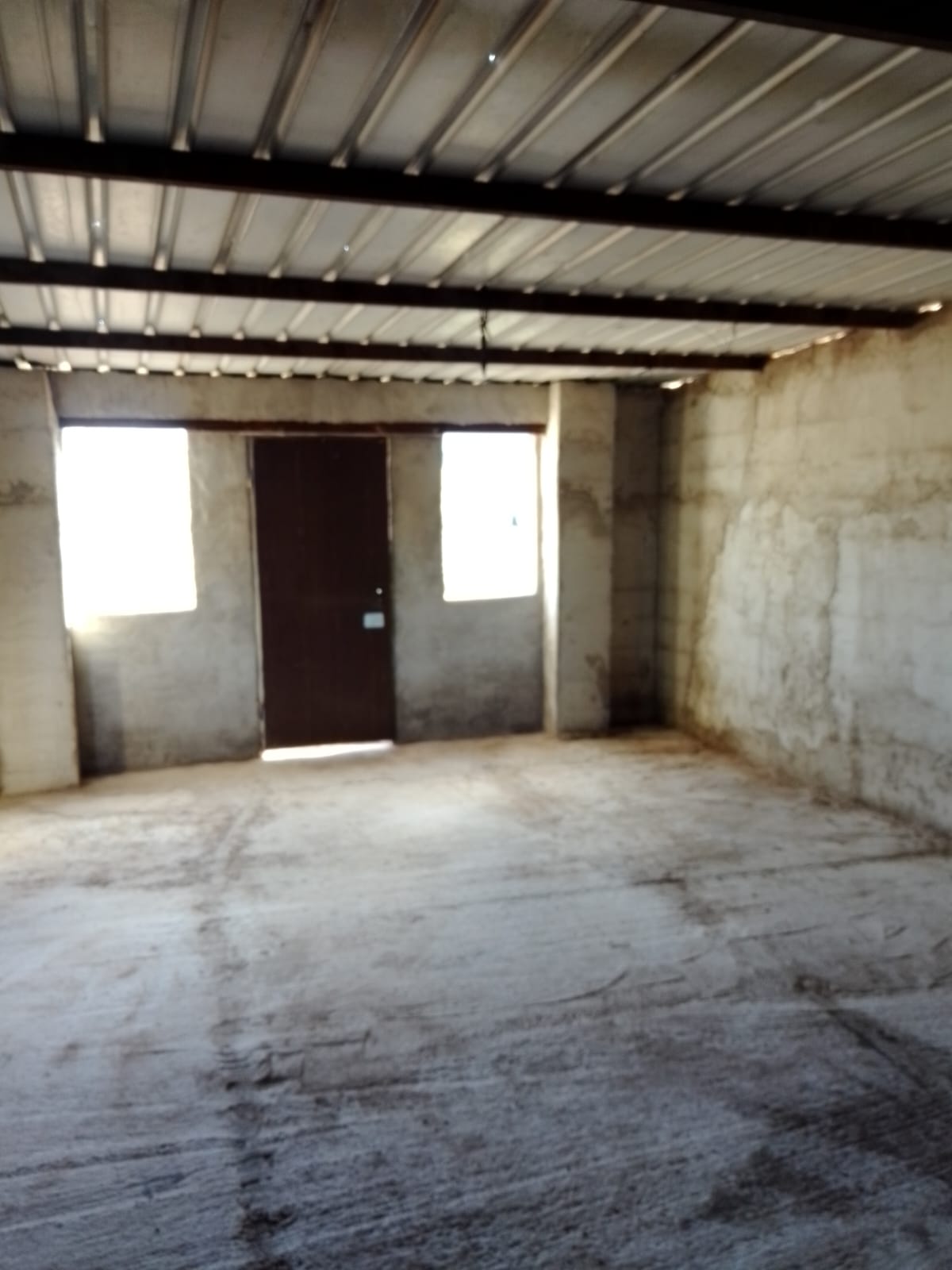 Casita met potentieel in Caudete: Uw eigen off-grid project op 2.100 m²