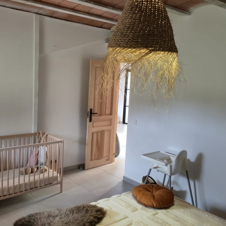 B&B te koop in Almansa: Unieke Off-grid Finca met Toeristische Licentie