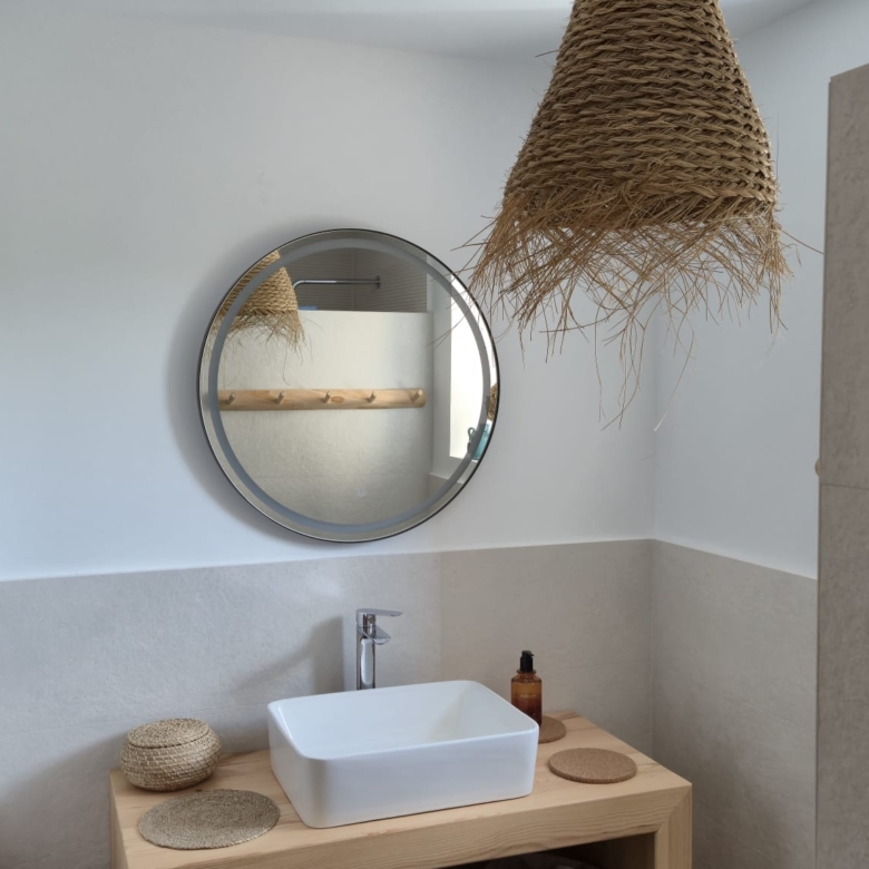 B&B te koop in Almansa: Unieke Off-grid Finca met Toeristische Licentie