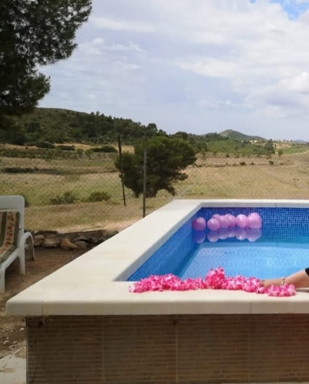 Exclusieve Off-Grid Finca met Gigantisch Perceel & Zwembad in Caudete
