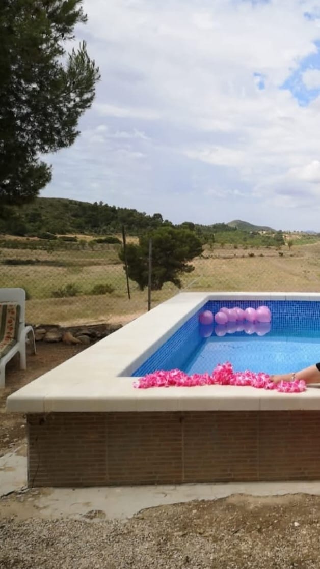Exclusieve Off-Grid Finca met Gigantisch Perceel & Zwembad in Caudete