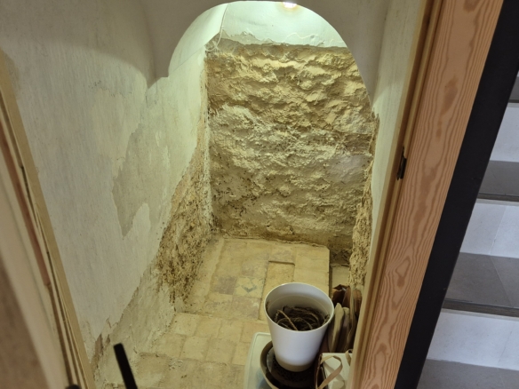 B&B te koop in Almansa: Unieke Off-grid Finca met Toeristische Licentie