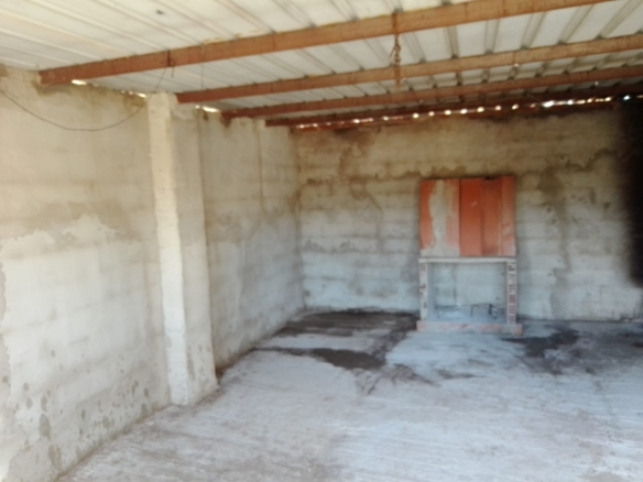 Casita met potentieel in Caudete: Uw eigen off-grid project op 2.100 m²