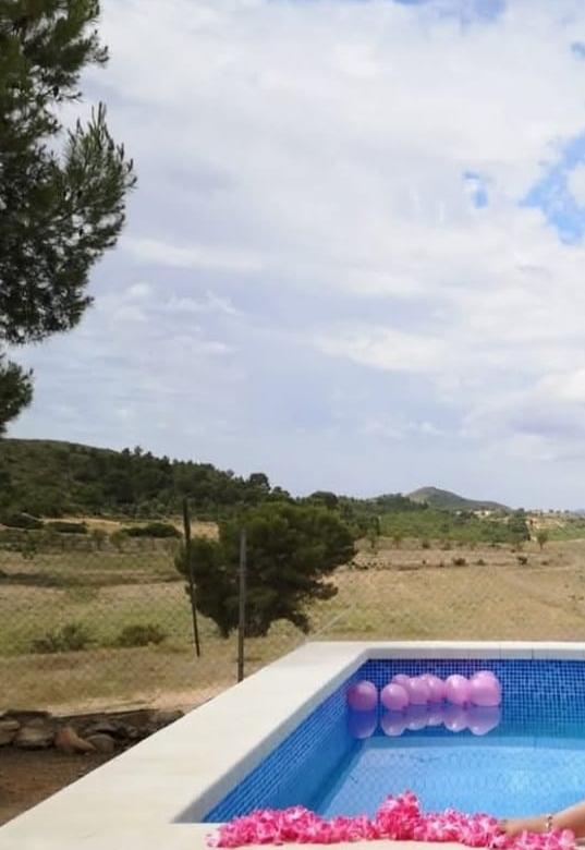 Exclusieve Off-Grid Finca met Gigantisch Perceel & Zwembad in Caudete