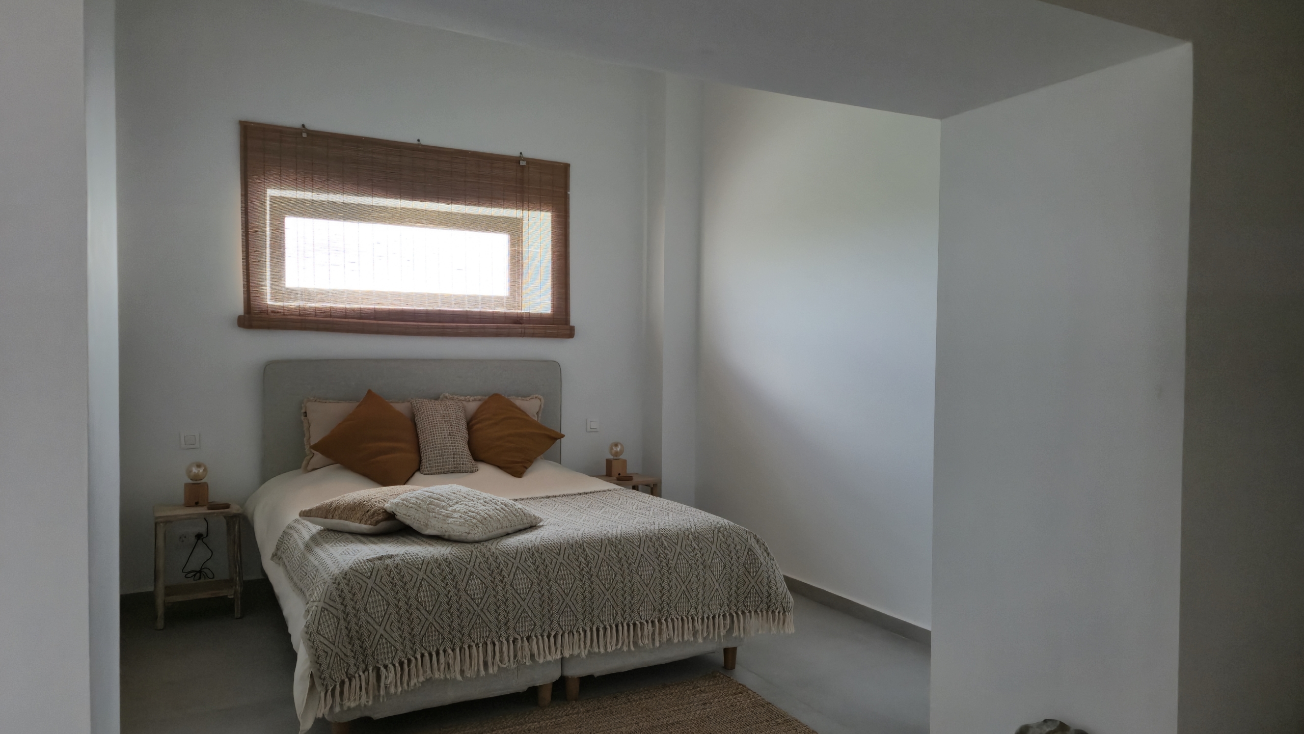 B&B te koop in Almansa: Unieke Off-grid Finca met Toeristische Licentie