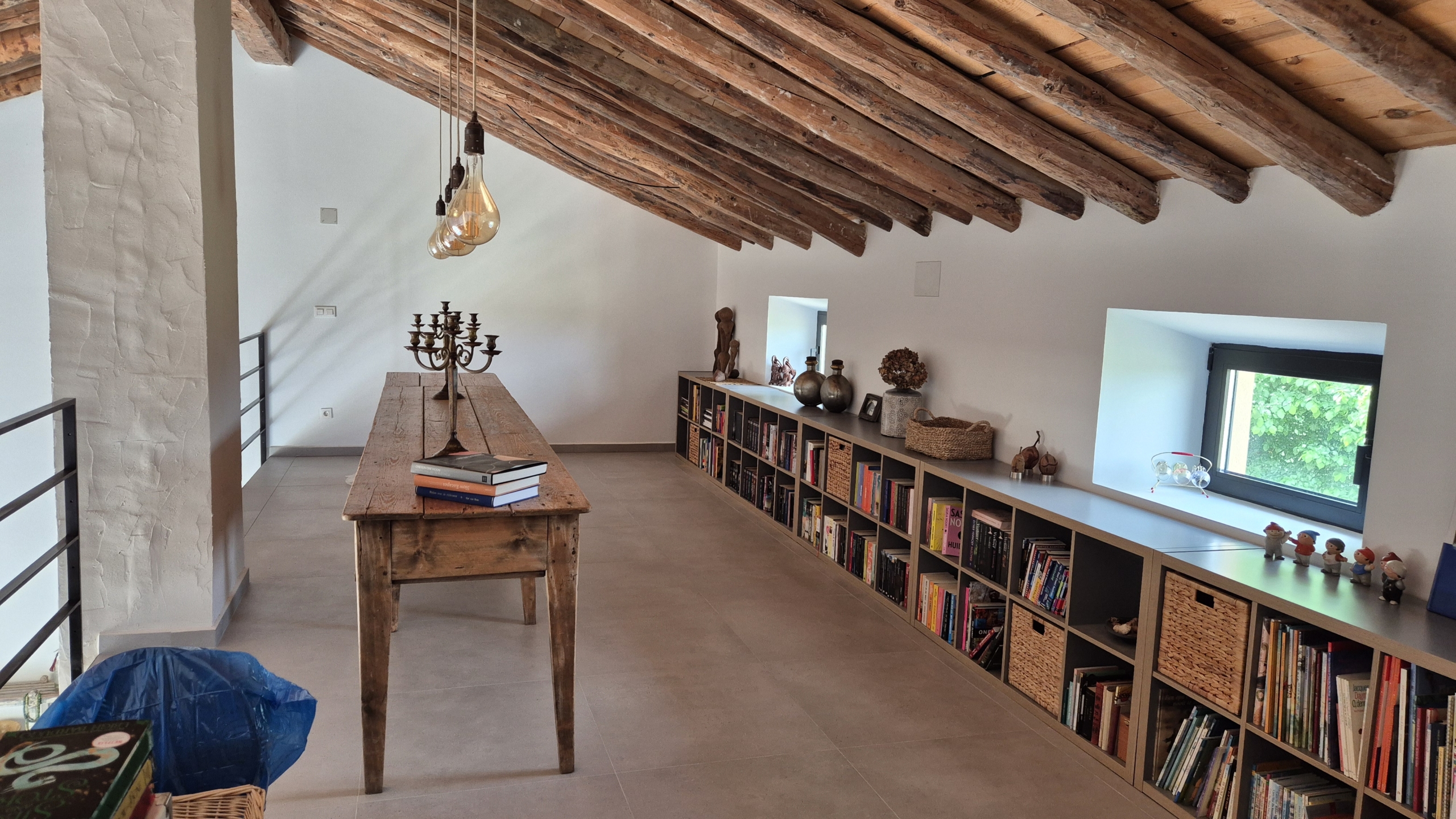 B&B te koop in Almansa: Unieke Off-grid Finca met Toeristische Licentie