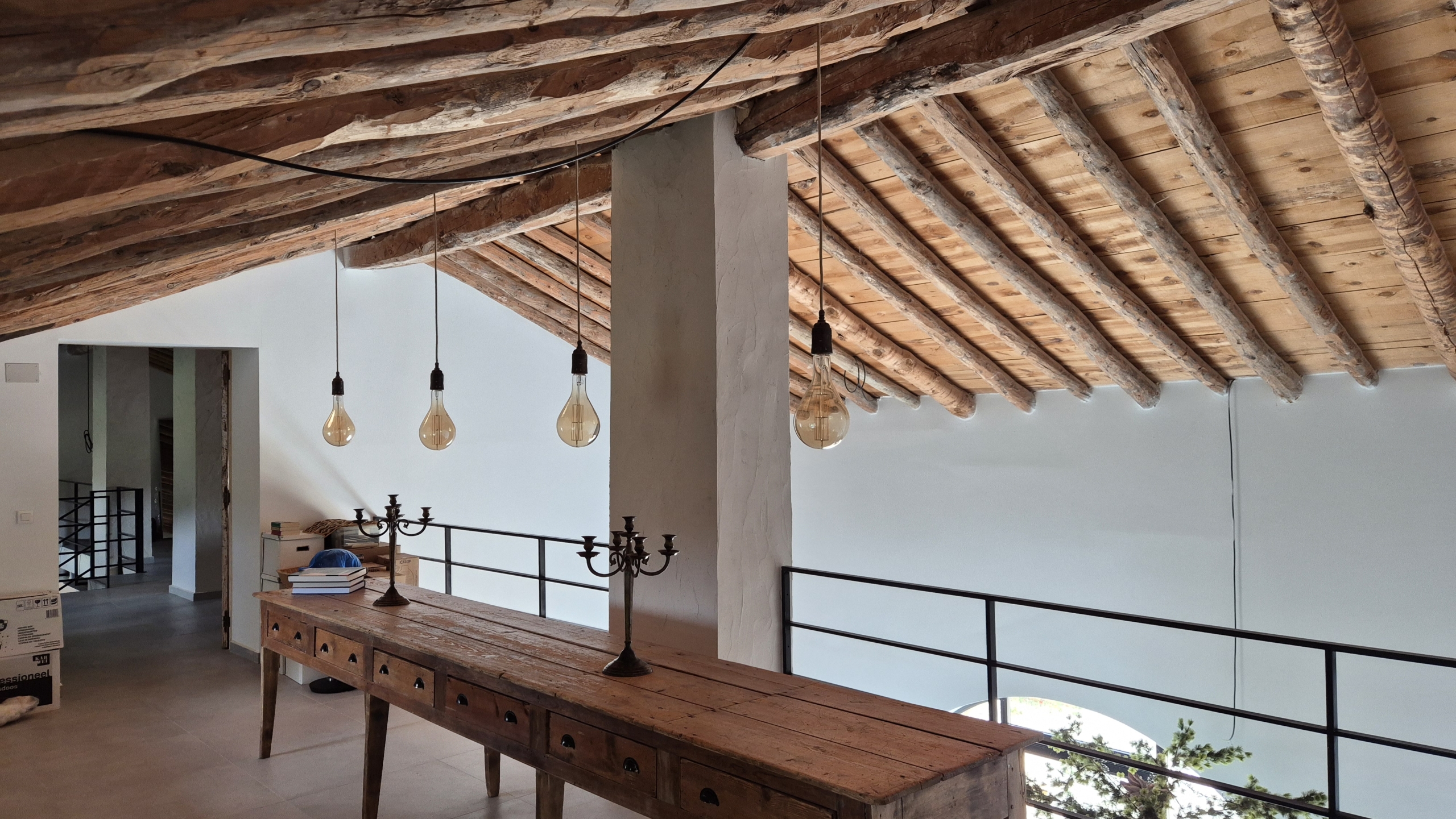 B&B te koop in Almansa: Unieke Off-grid Finca met Toeristische Licentie