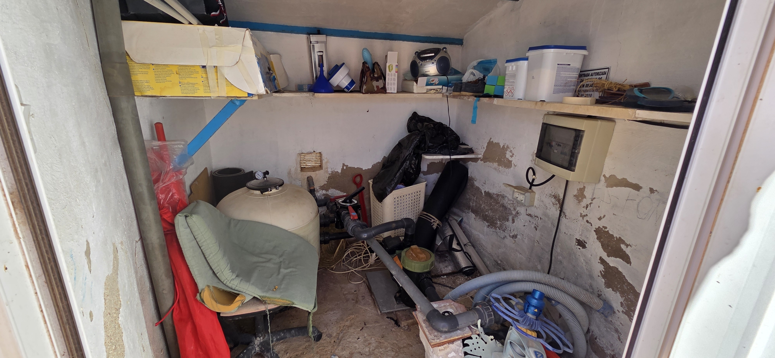 Landgoed met gastenverblijf, zwembad en loods