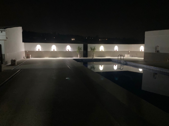 Unieke luxe villa met gastenverblijf en privézwembad te koop in Hondón de los Frailes