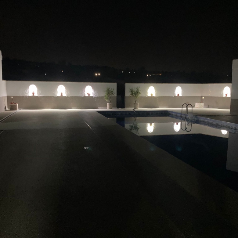 Unieke luxe villa met gastenverblijf en privézwembad te koop in Hondón de los Frailes