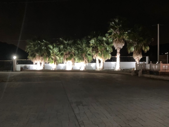 Unieke luxe villa met gastenverblijf en privézwembad te koop in Hondón de los Frailes