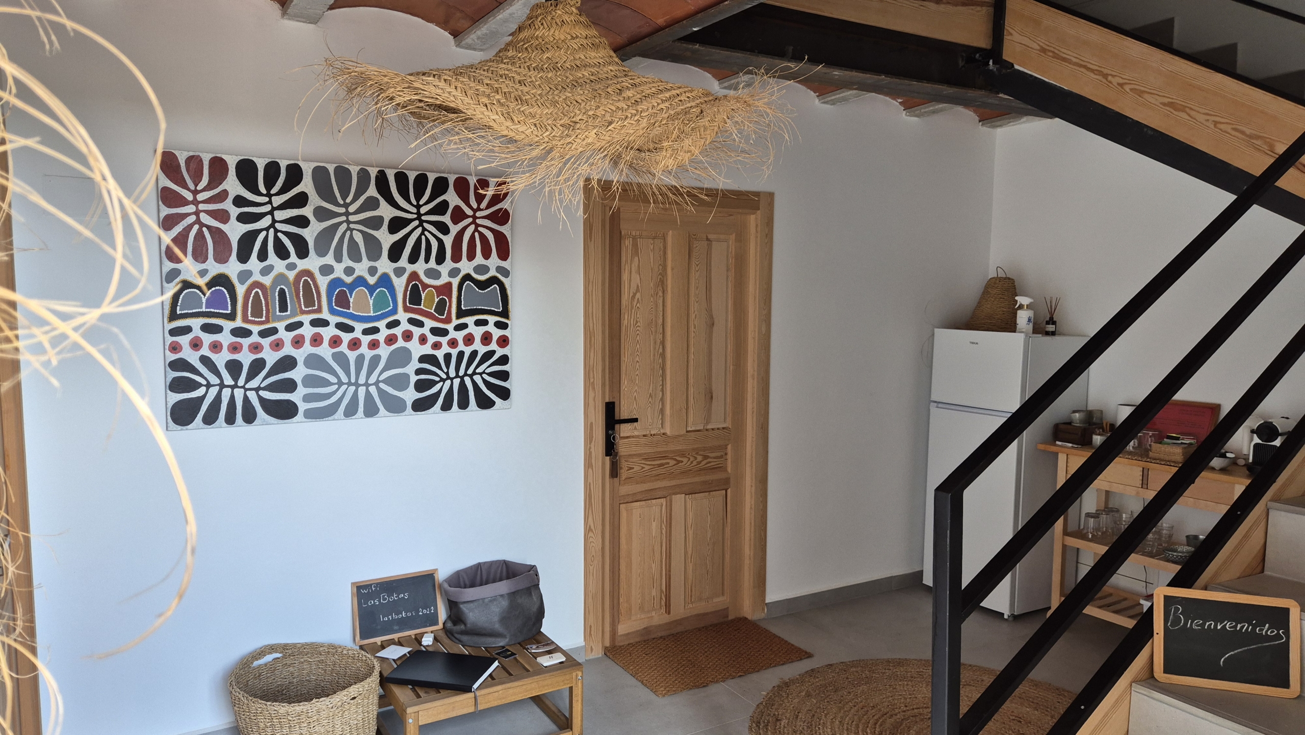 B&B te koop in Almansa: Unieke Off-grid Finca met Toeristische Licentie
