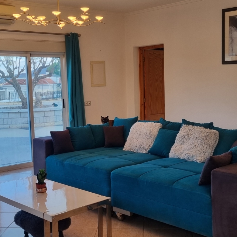 Unieke luxe villa met gastenverblijf en privézwembad te koop in Hondón de los Frailes
