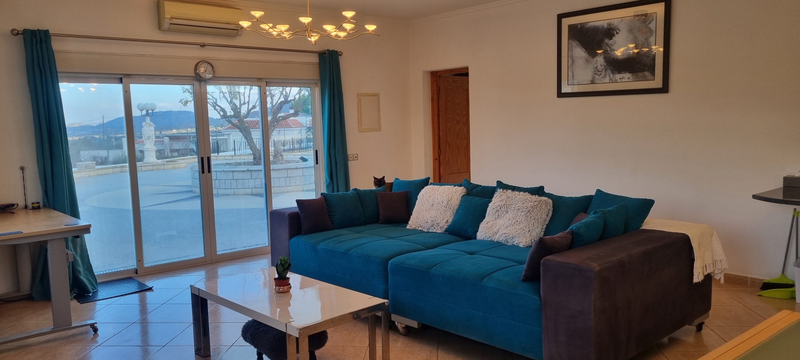 Unieke luxe villa met gastenverblijf en privézwembad te koop in Hondón de los Frailes