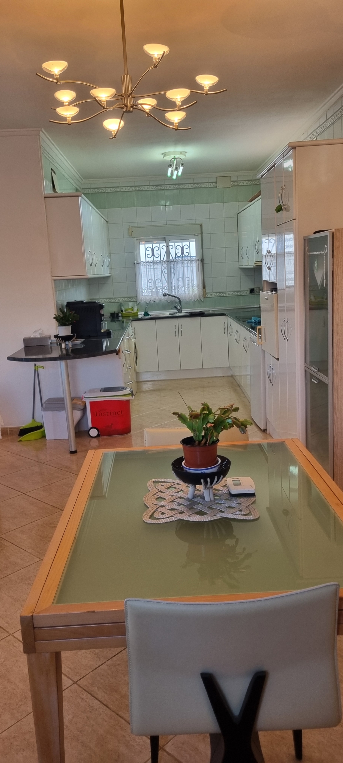 Unieke luxe villa met gastenverblijf en privézwembad te koop in Hondón de los Frailes