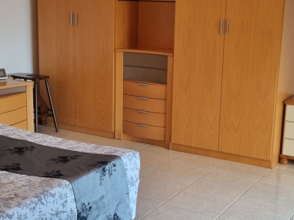 Unieke luxe villa met gastenverblijf en privézwembad te koop in Hondón de los Frailes