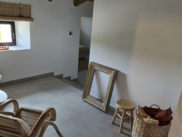 B&B te koop in Almansa: Unieke Off-grid Finca met Toeristische Licentie