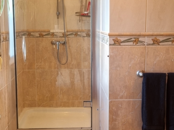 Unieke luxe villa met gastenverblijf en privézwembad te koop in Hondón de los Frailes