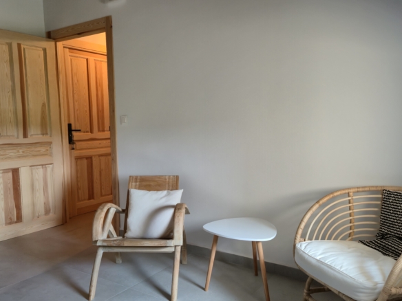B&B te koop in Almansa: Unieke Off-grid Finca met Toeristische Licentie