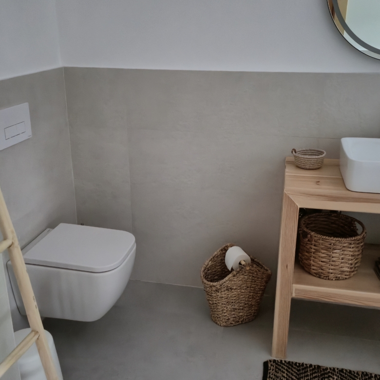 B&B te koop in Almansa: Unieke Off-grid Finca met Toeristische Licentie