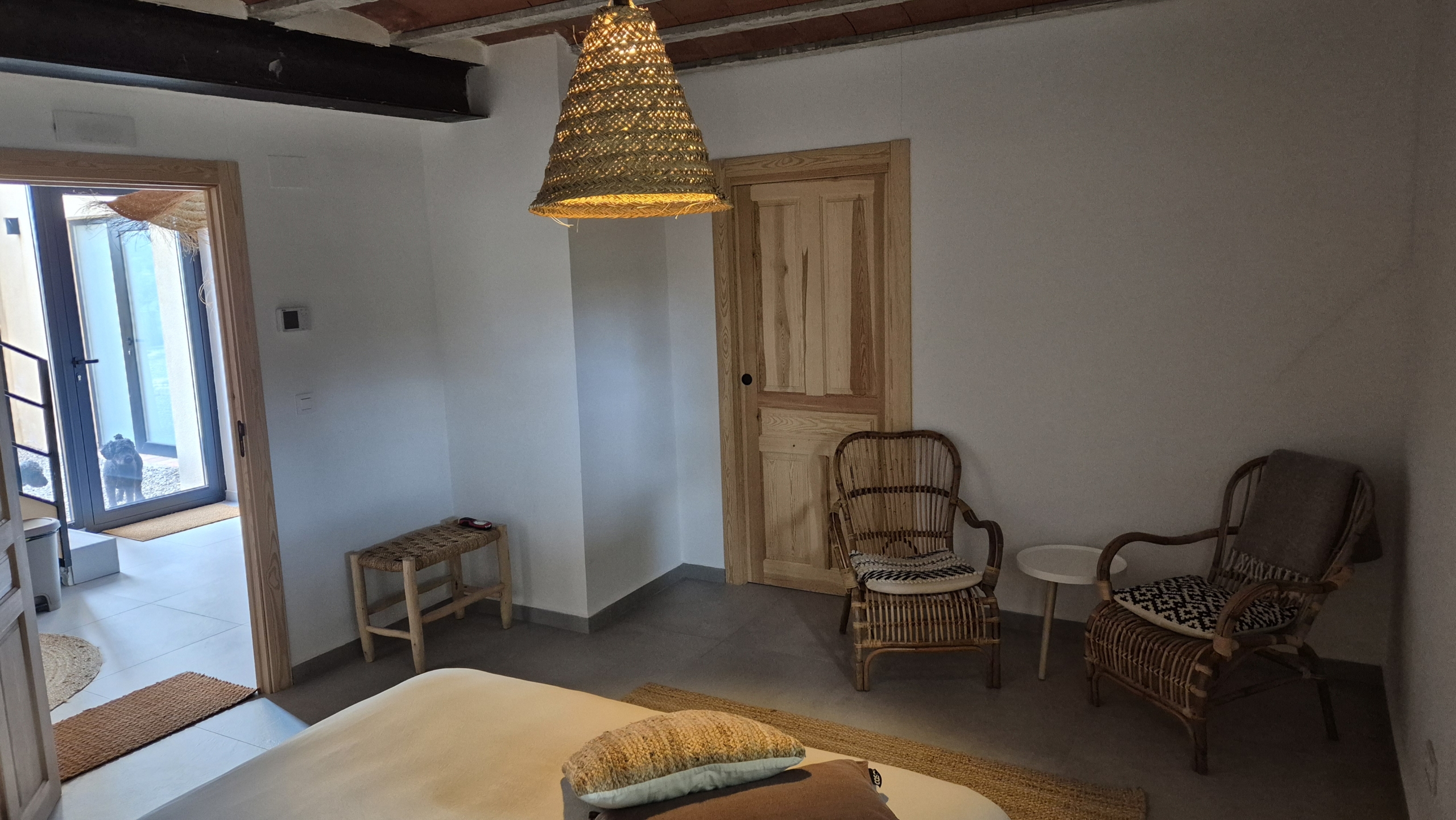 B&B te koop in Almansa: Unieke Off-grid Finca met Toeristische Licentie