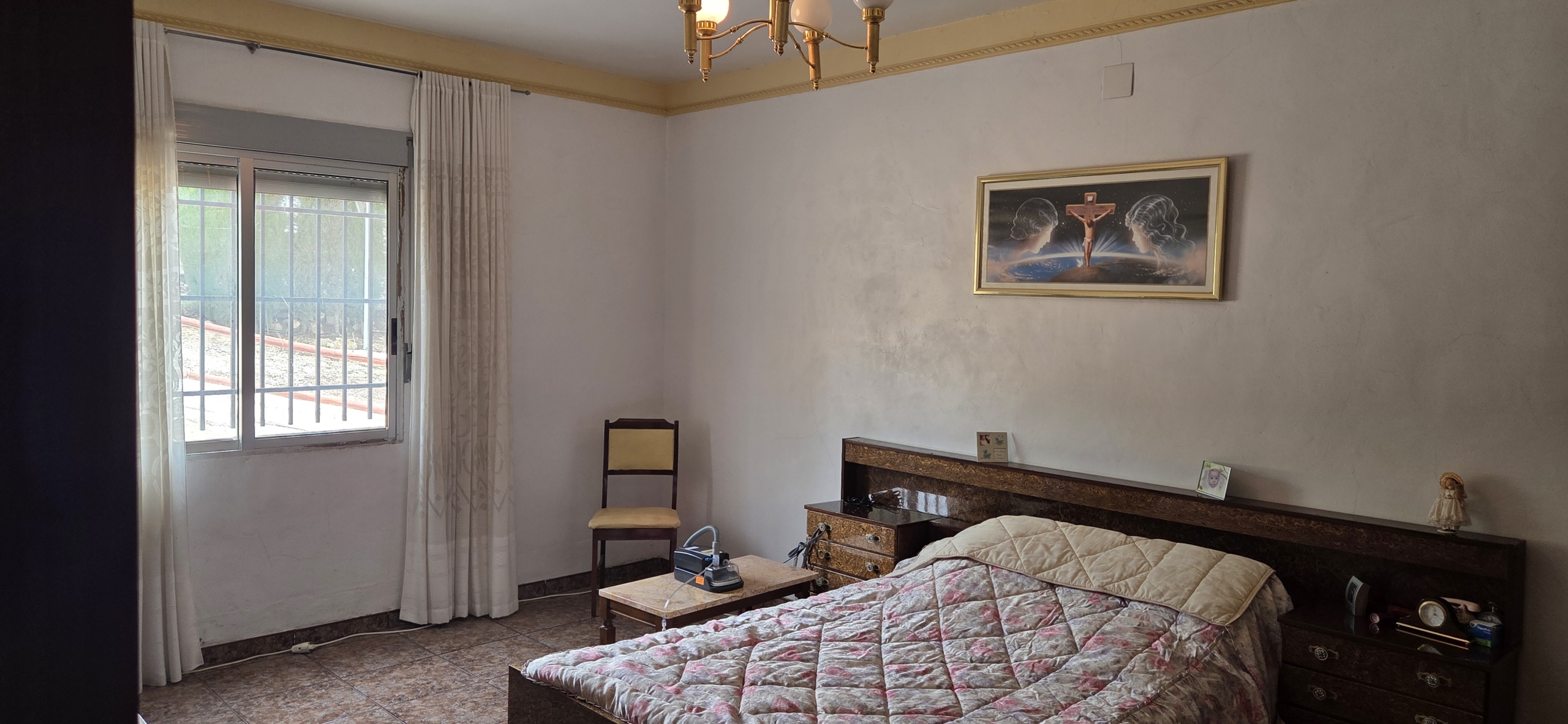 Prachtige en royale plattelandswoning met zwembad en olijfgaard – Nabij Pinoso