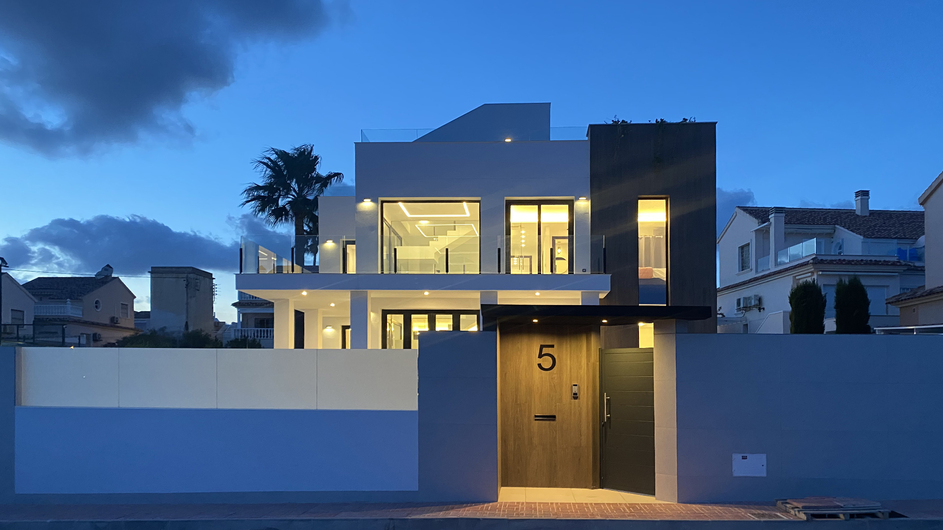 Luxurious Property in Torre La Mata (Ref: DOSI-1434)