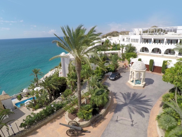Hotel in Villajoyosa (Ref: DOSI-707)