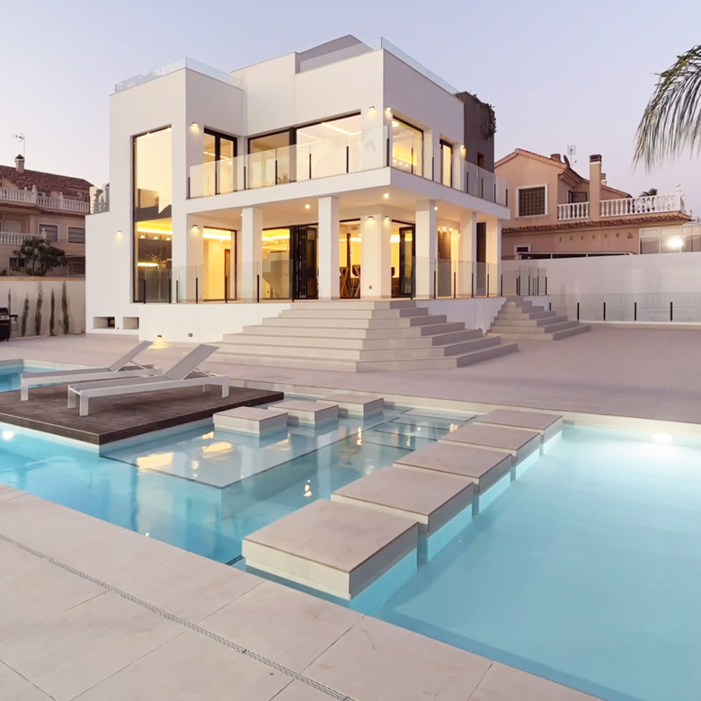 Luxurious Property in Torre La Mata (Ref: DOSI-1434)